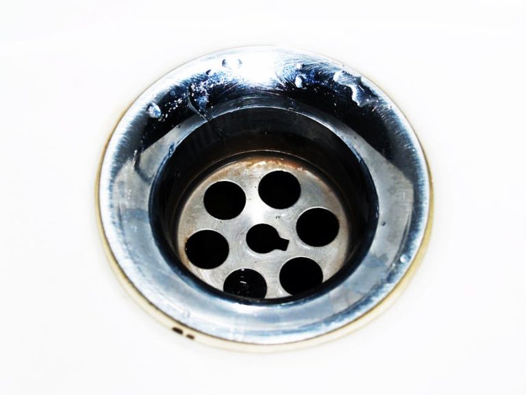 Stainless steel sink drain - acidic vs alkaline drain cleaner Gold Coast