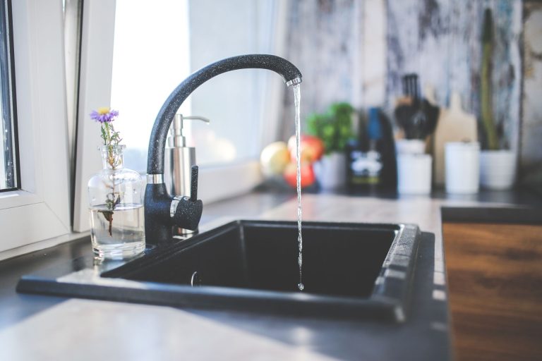 signs your tap water needs filtering - Signs Your Tap Water Needs Filtering (Taste, Smell, Sediment)